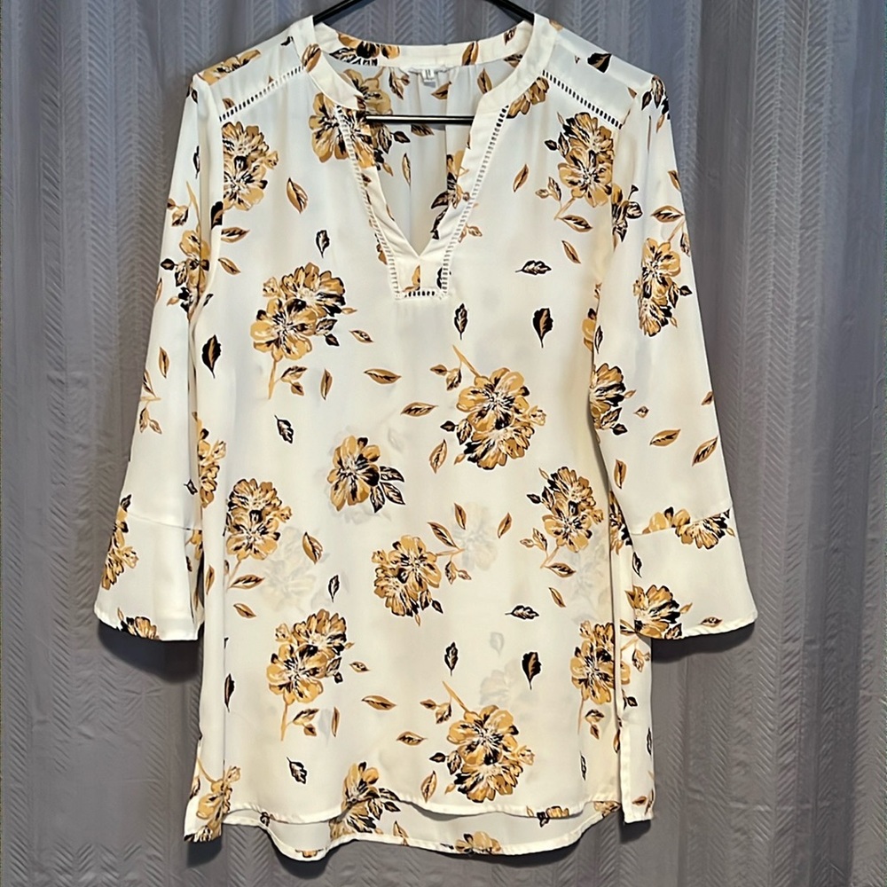 Maurices Floral V-Neck Top